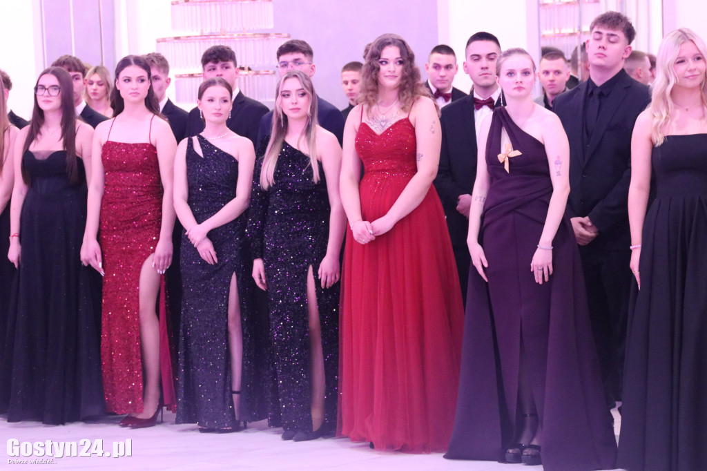 Studniówka maturzystów ZSR w Grabonogu