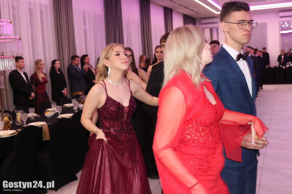 Studniówka maturzystów ZSR w Grabonogu