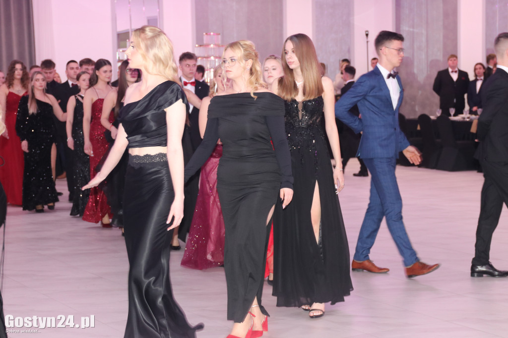 Studniówka maturzystów ZSR w Grabonogu