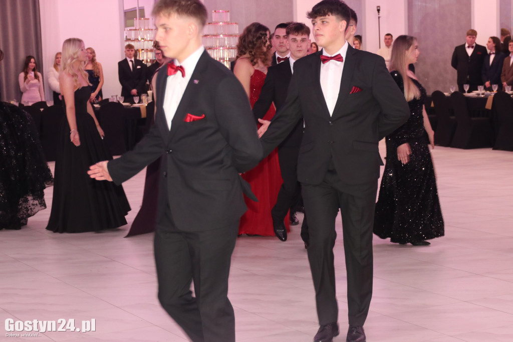 Studniówka maturzystów ZSR w Grabonogu