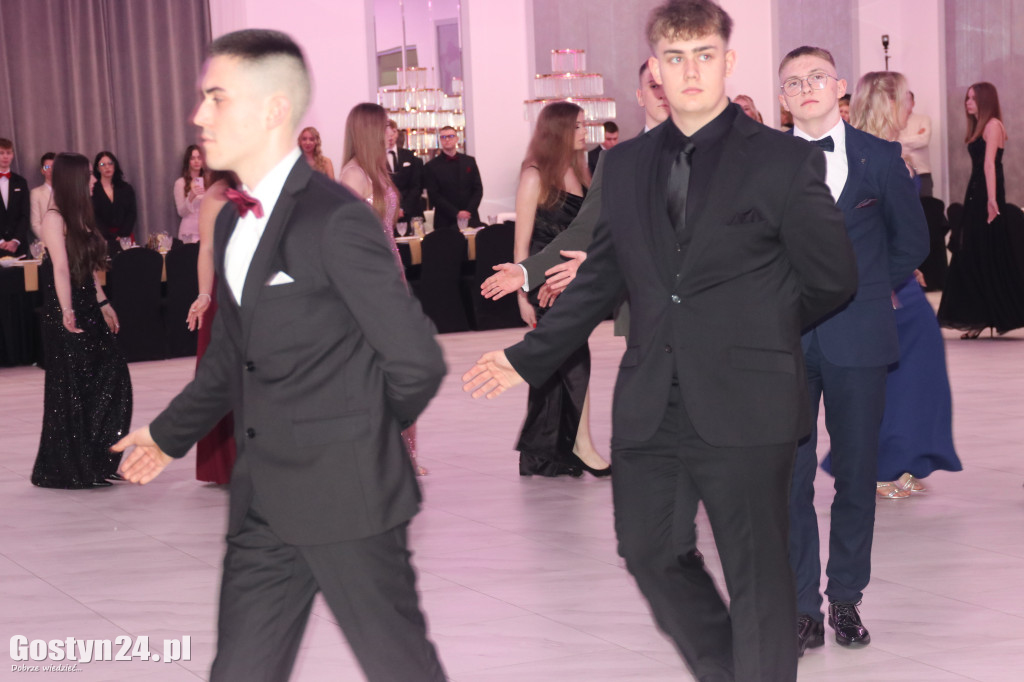 Studniówka maturzystów ZSR w Grabonogu