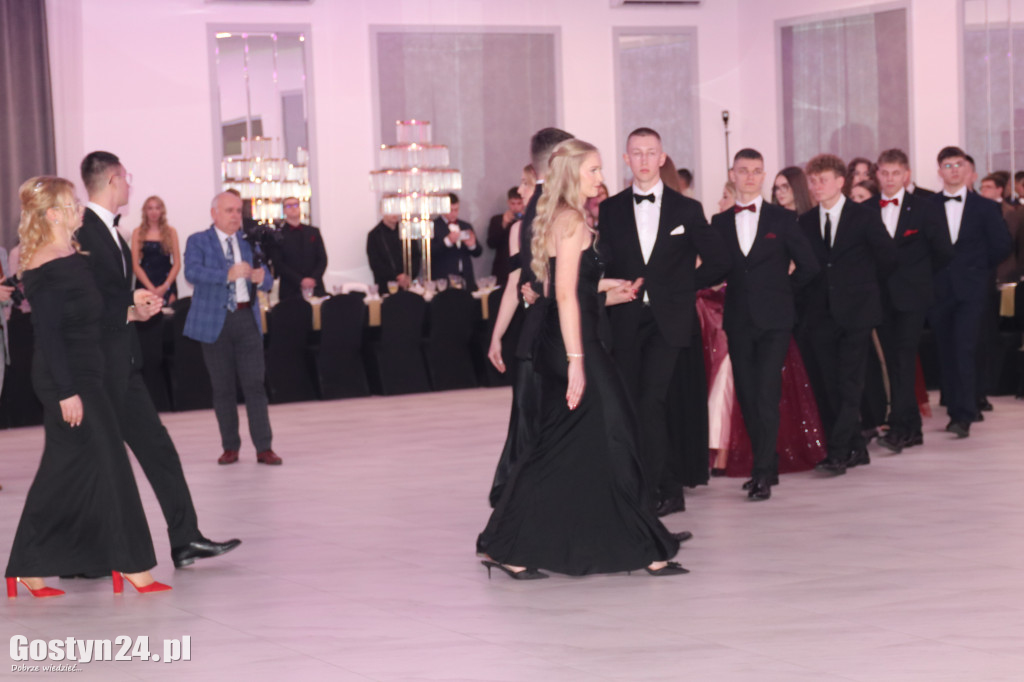 Studniówka maturzystów ZSR w Grabonogu