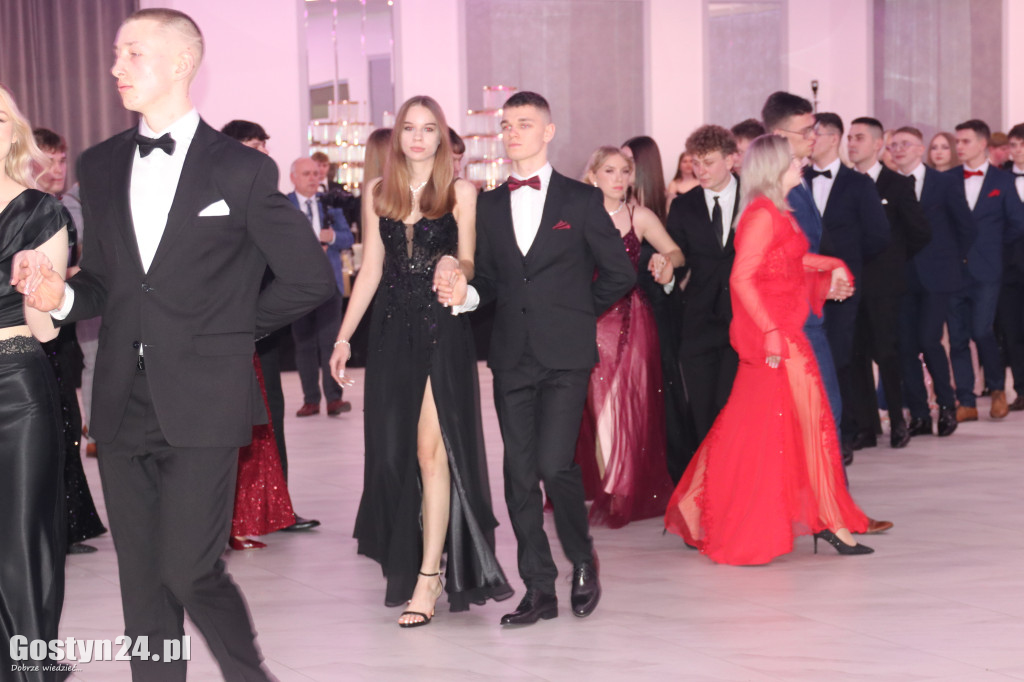 Studniówka maturzystów ZSR w Grabonogu