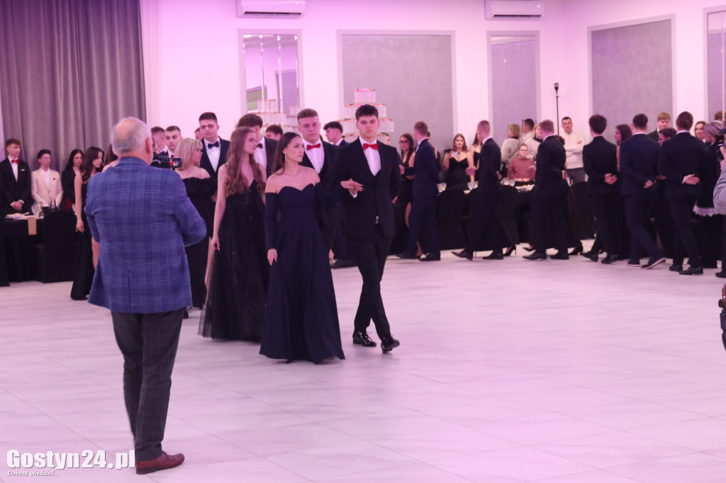 Studniówka maturzystów ZSR w Grabonogu