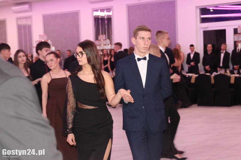 Studniówka maturzystów ZSR w Grabonogu