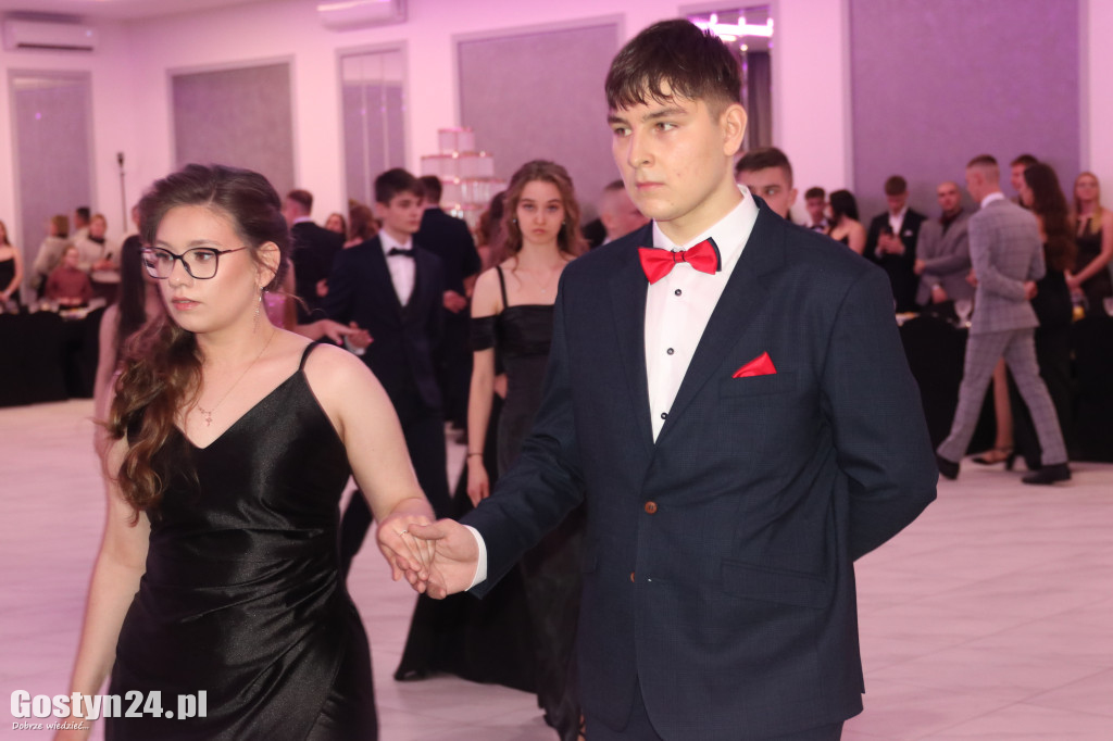 Studniówka maturzystów ZSR w Grabonogu