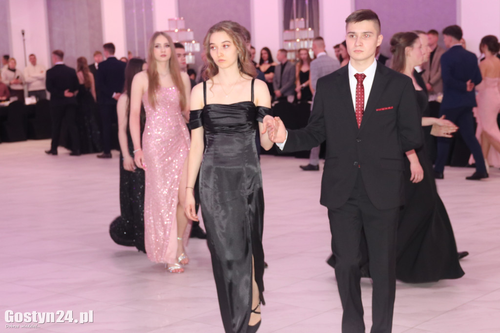 Studniówka maturzystów ZSR w Grabonogu