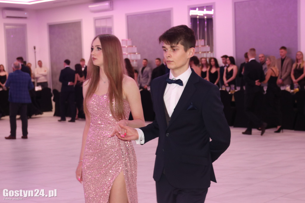 Studniówka maturzystów ZSR w Grabonogu