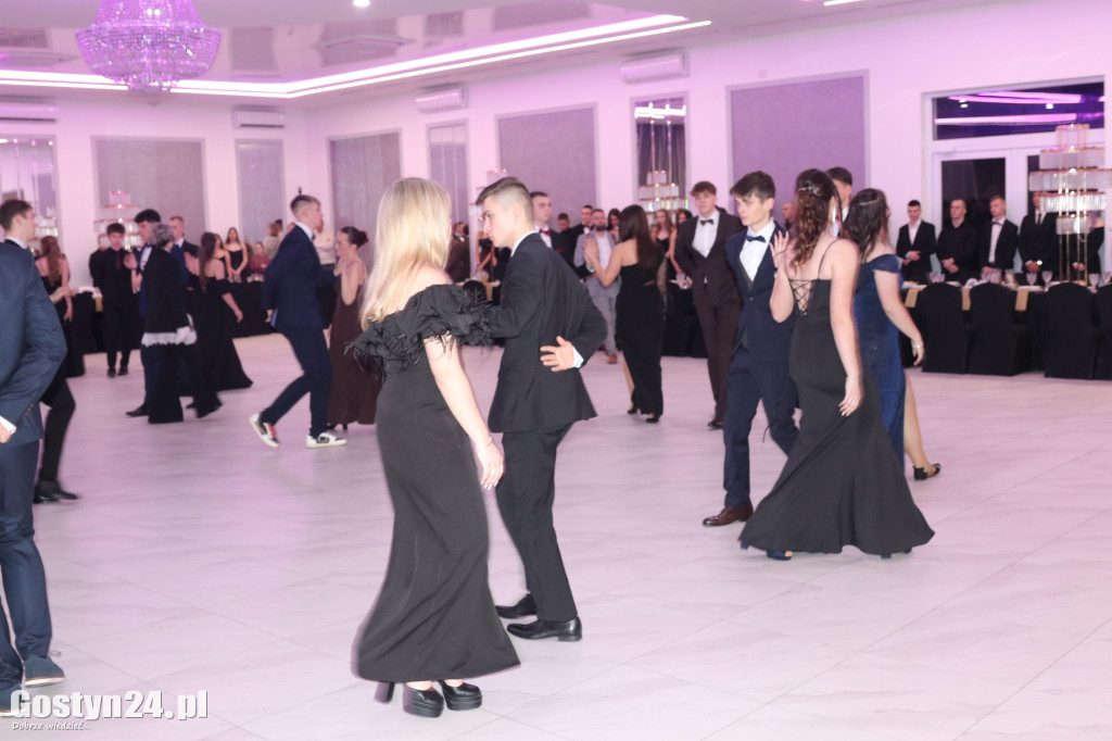 Studniówka maturzystów ZSR w Grabonogu