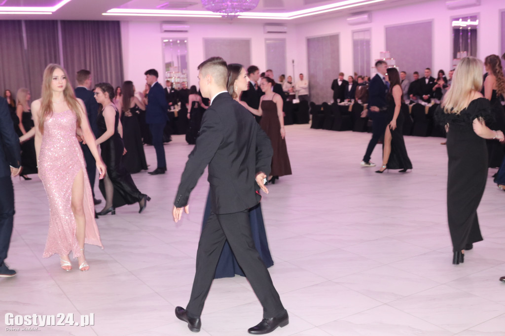 Studniówka maturzystów ZSR w Grabonogu