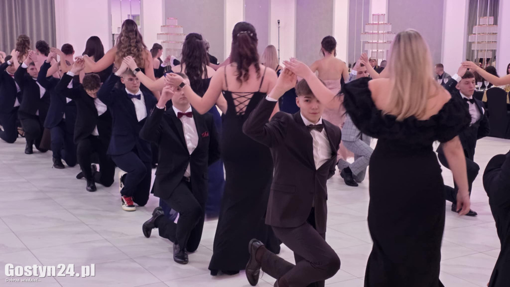 Studniówka maturzystów ZSR w Grabonogu