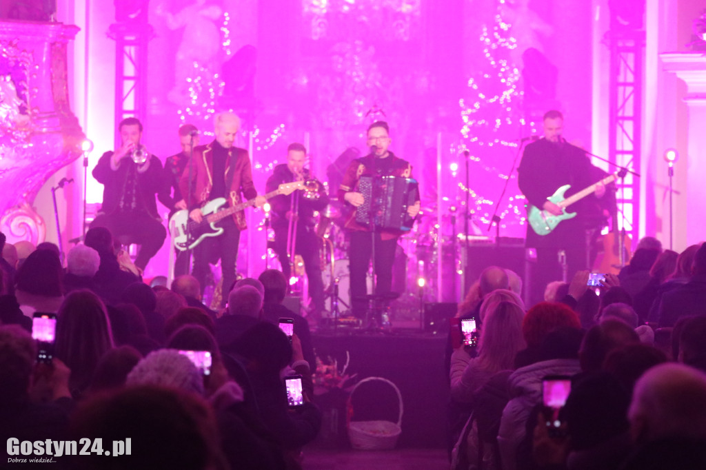 Kolędowanie z zespołem Enej na Świętej Górze