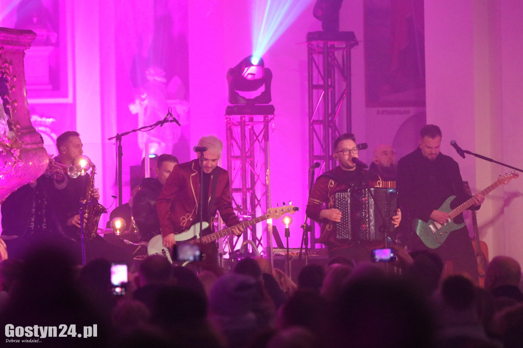 Kolędowanie z zespołem Enej na Świętej Górze