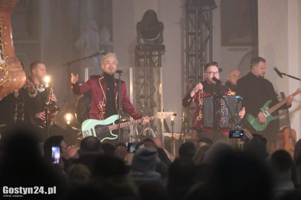 Kolędowanie z zespołem Enej na Świętej Górze