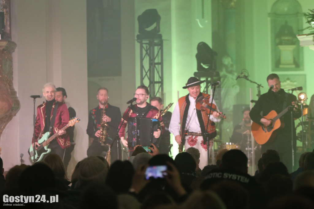 Kolędowanie z zespołem Enej na Świętej Górze