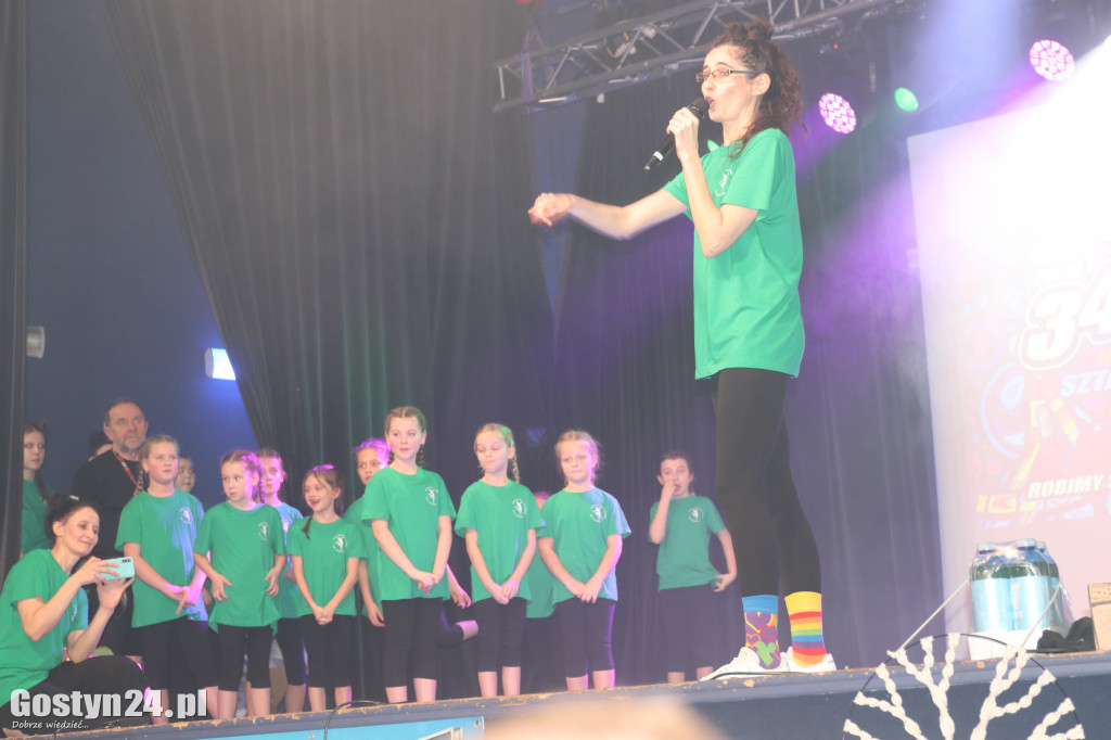 Gostyński Finał WOŚP w GOK Hutnik i licytacja serduszka