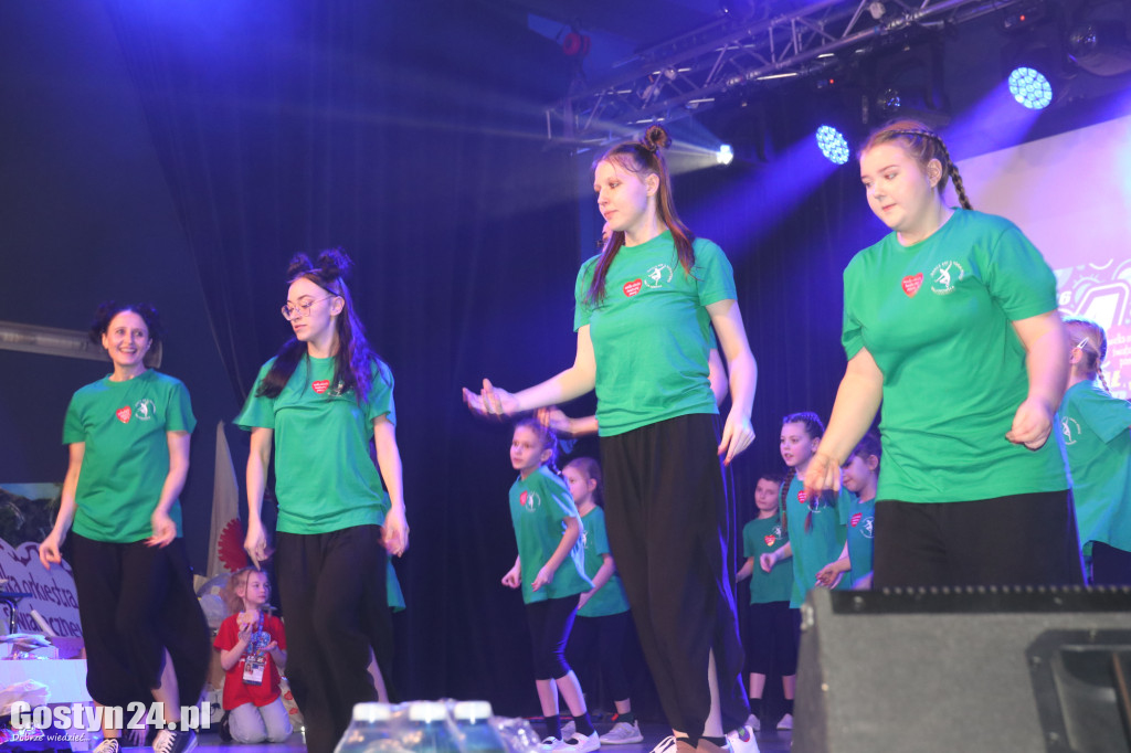 Gostyński Finał WOŚP w GOK Hutnik i licytacja serduszka