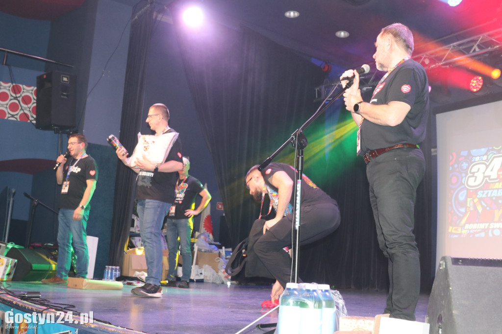 Gostyński Finał WOŚP w GOK Hutnik i licytacja serduszka