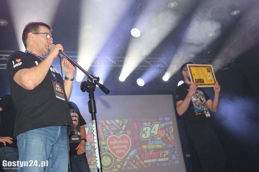 Gostyński Finał WOŚP w GOK Hutnik i licytacja serduszka