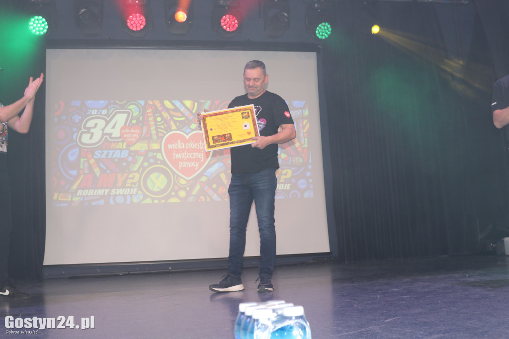 Gostyński Finał WOŚP w GOK Hutnik i licytacja serduszka