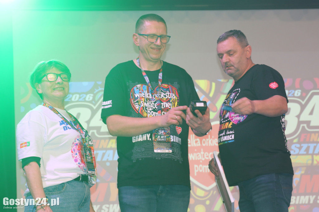 Gostyński Finał WOŚP w GOK Hutnik i licytacja serduszka