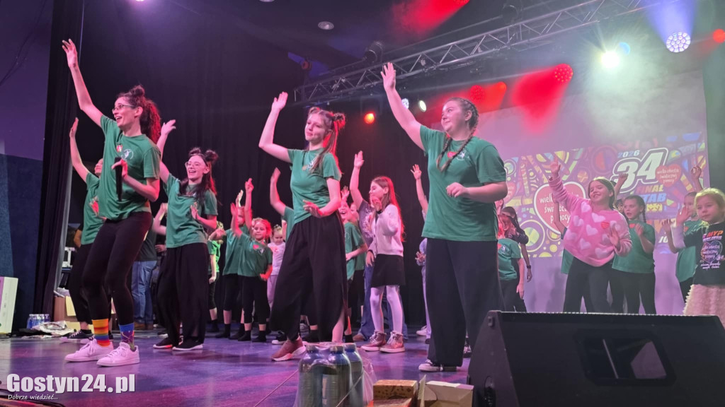 Gostyński Finał WOŚP w GOK Hutnik i licytacja serduszka