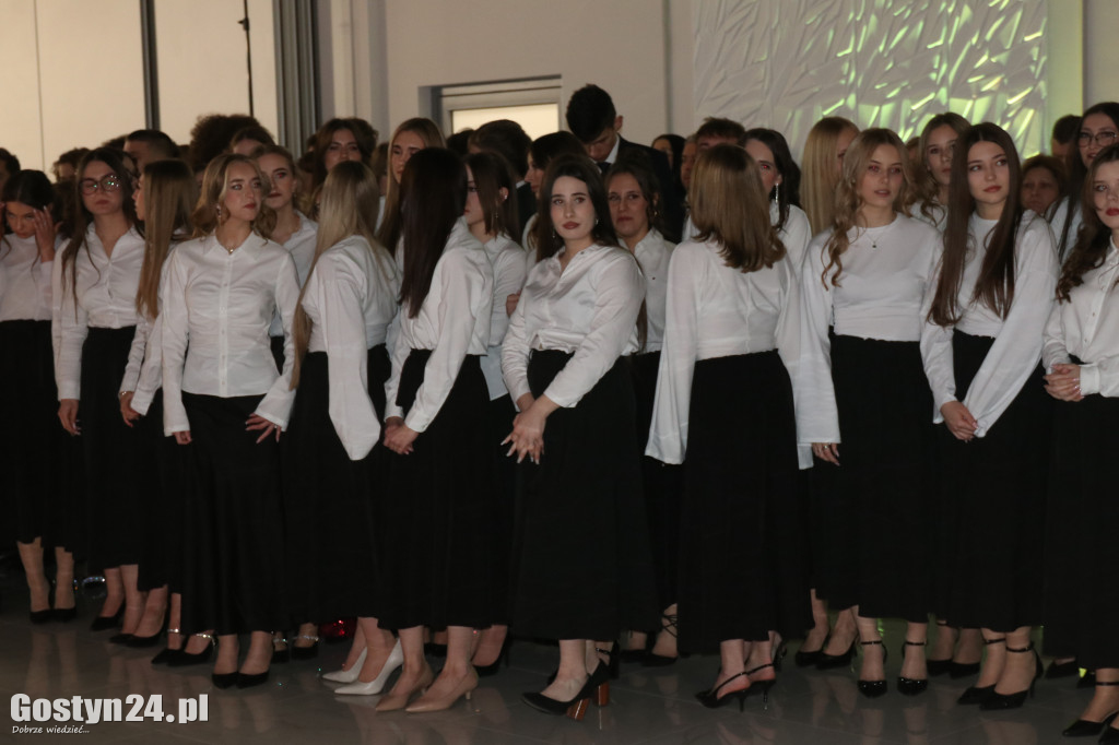 Studniówka maturzystów ZSO w Gostyniu