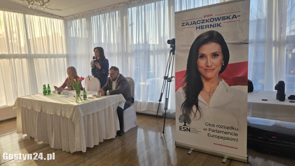 Spotkanie z Ewą Zajączkowską Hernik w Gostyniu