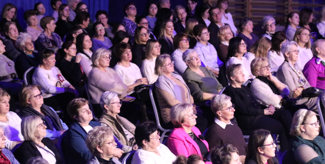 Forum KGW na hali w Pępowie