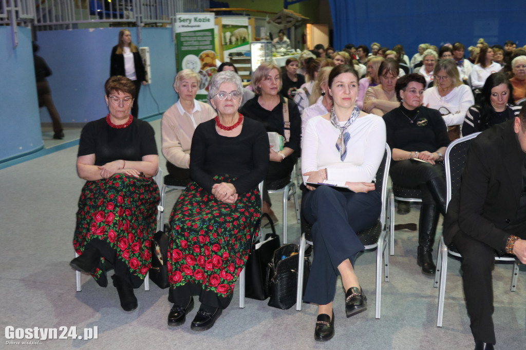 Forum KGW na hali w Pępowie