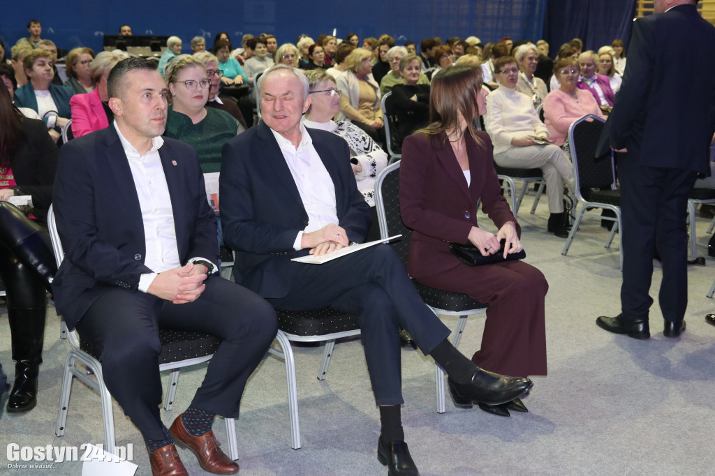 Forum KGW na hali w Pępowie