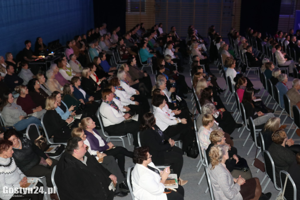 Forum KGW na hali w Pępowie