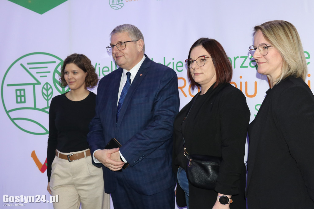 Forum KGW na hali w Pępowie