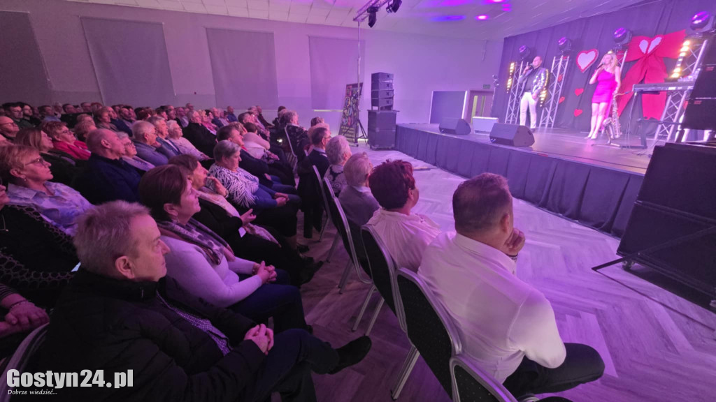 Koncert zespołu Harmonic w Pępowie