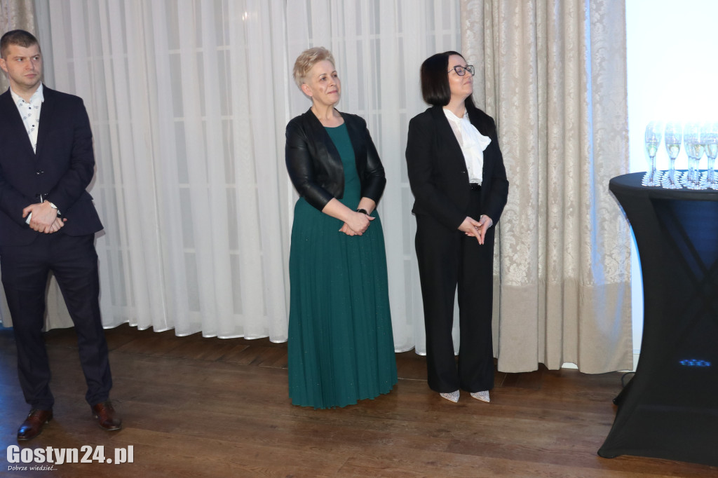 Bal studniówkowy maturzystów ZSOIZ w Pogorzeli