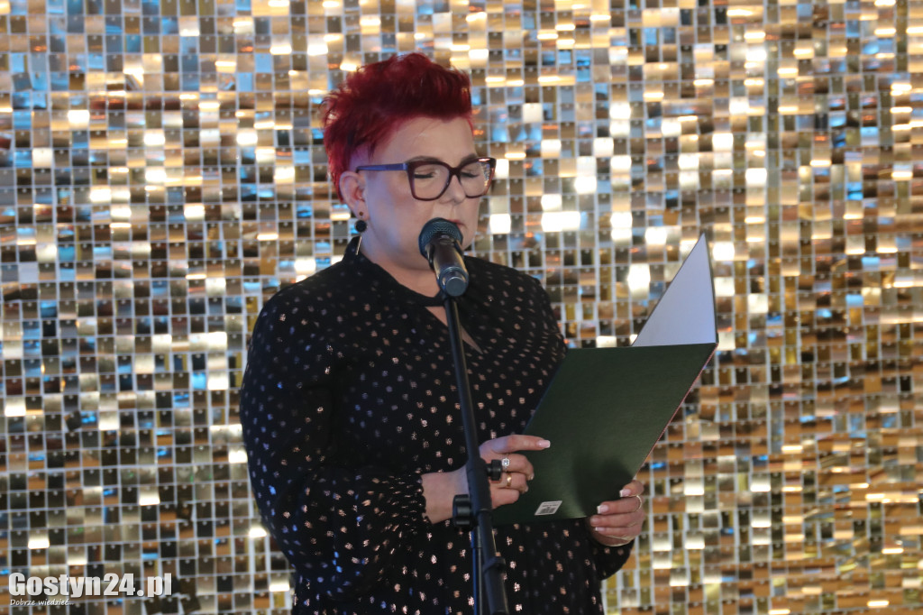 Bal studniówkowy maturzystów ZSOIZ w Pogorzeli