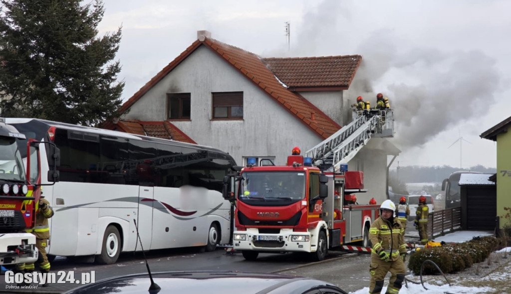 Pożar domu jednorodzinnego w Gostyniu