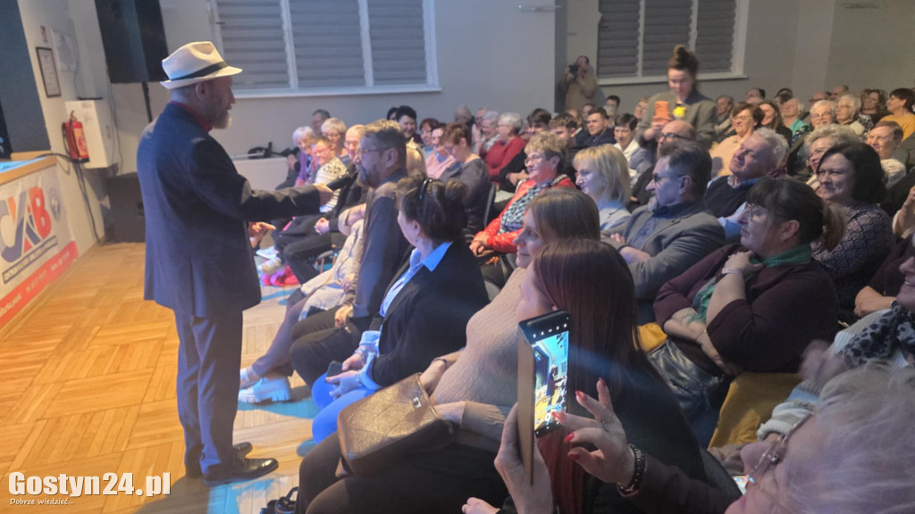 Artur Barciś w CKiB w Piaskach