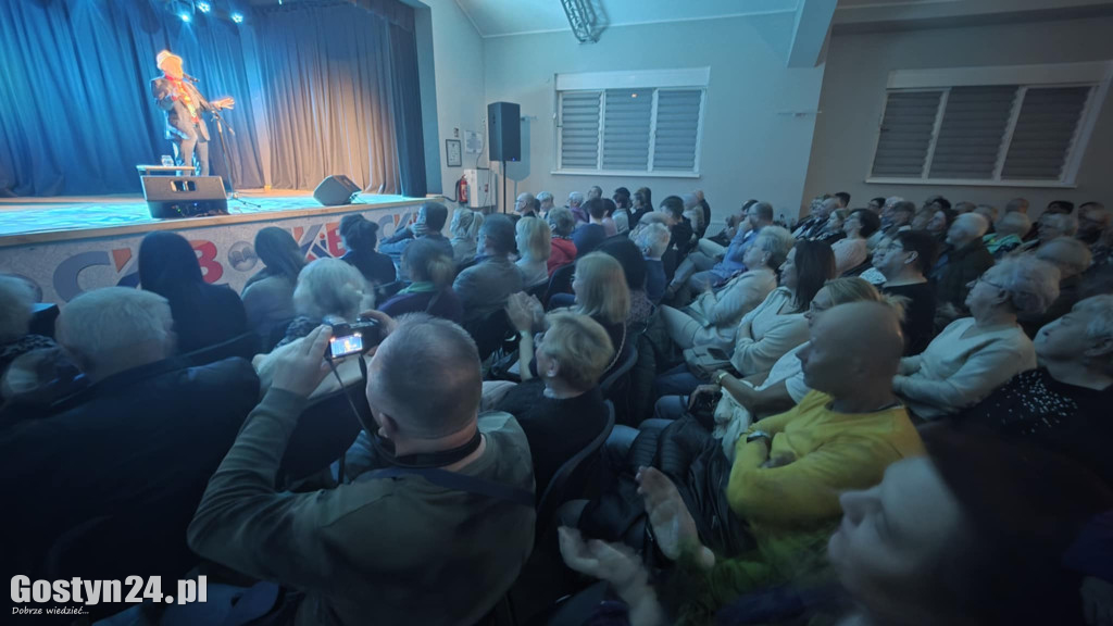 Artur Barciś w CKiB w Piaskach