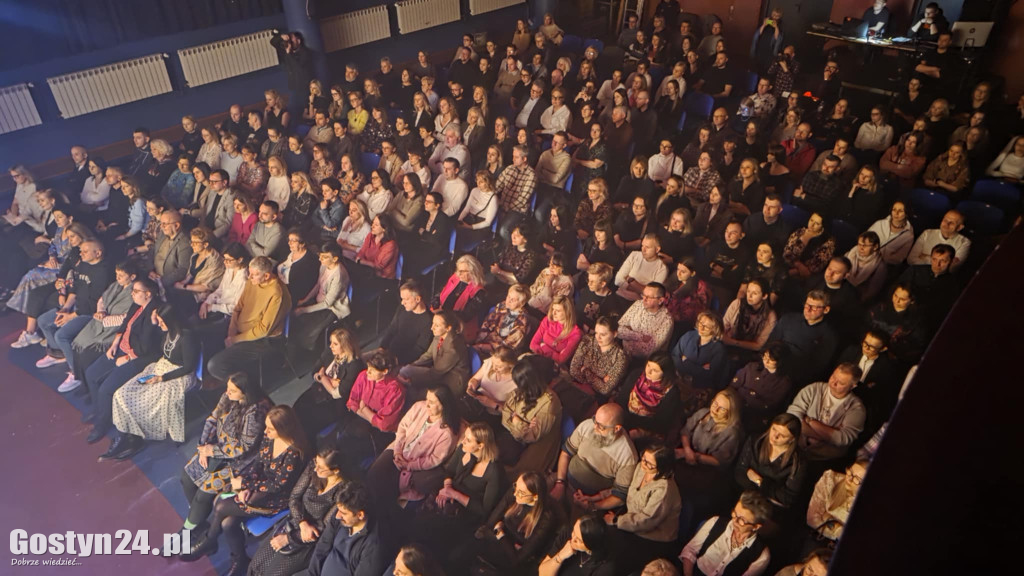 Koncert Anity Lipnickiej w GOK Hutnik w Gostyniu