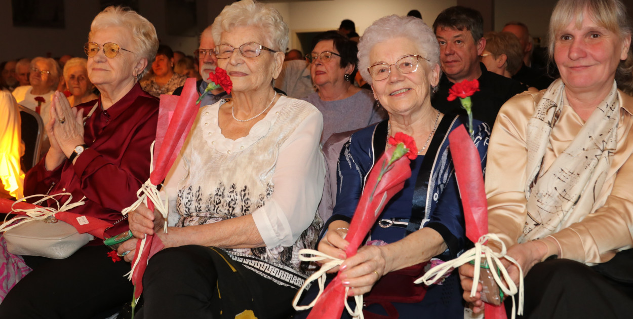 Koncert z okazji Dnia Kobiet i Mężczyzn w Pępowie