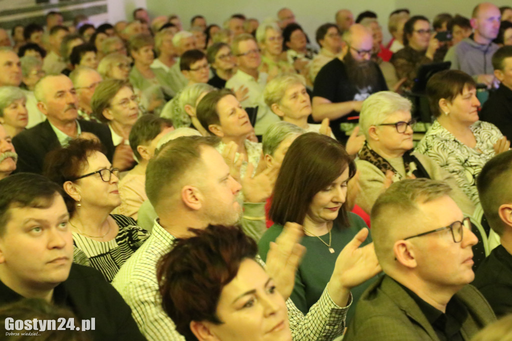 Koncert z okazji Dnia Kobiet i Mężczyzn w Pępowie