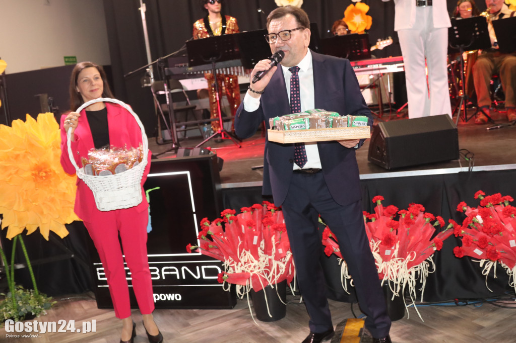 Koncert z okazji Dnia Kobiet i Mężczyzn w Pępowie