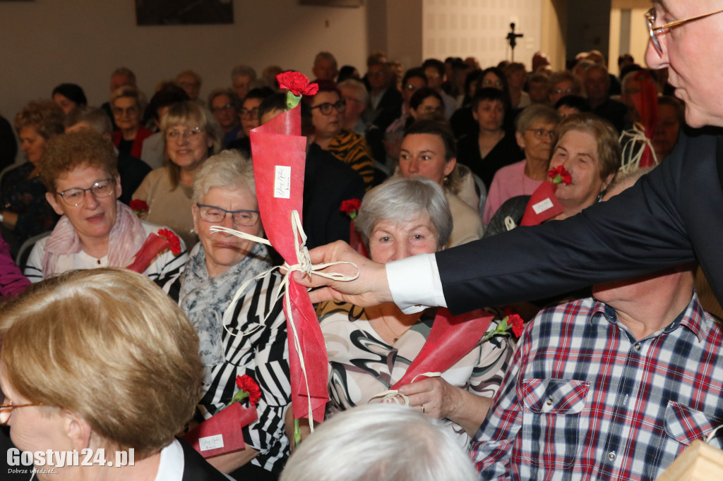 Koncert z okazji Dnia Kobiet i Mężczyzn w Pępowie