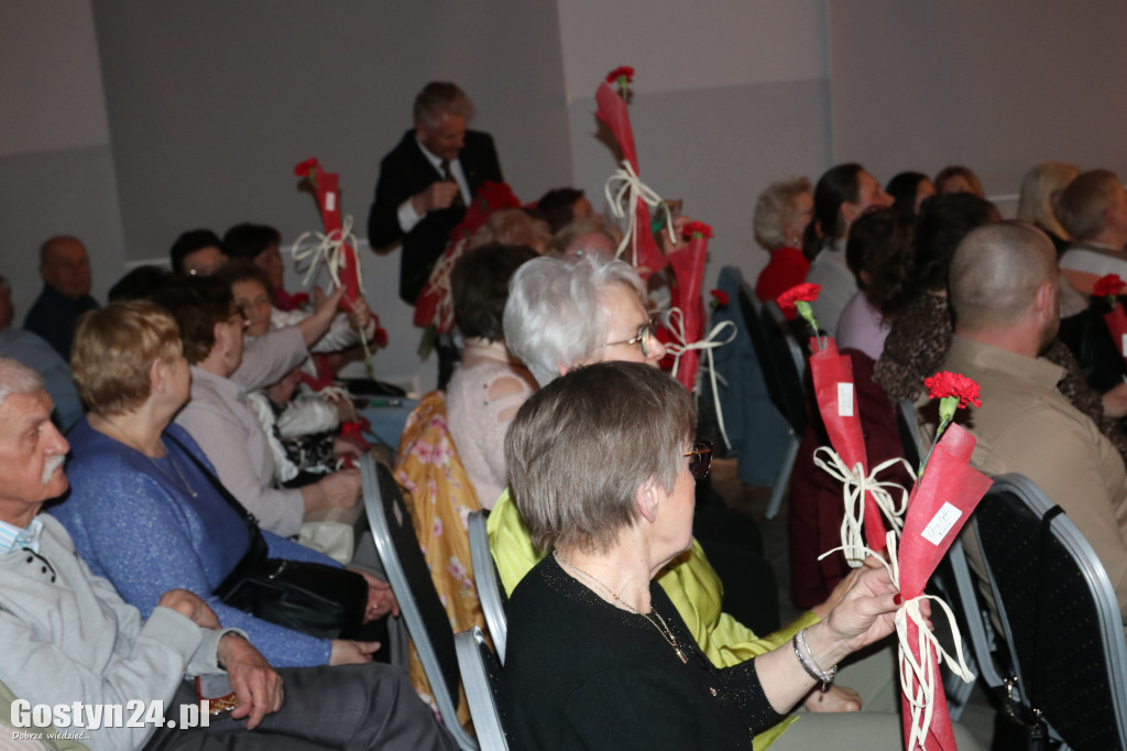 Koncert z okazji Dnia Kobiet i Mężczyzn w Pępowie