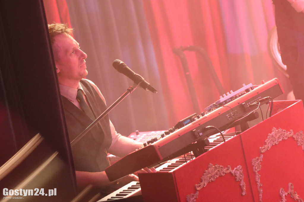 Koncert Anity Lipnickiej w GOK Hutnik w Gostyniu