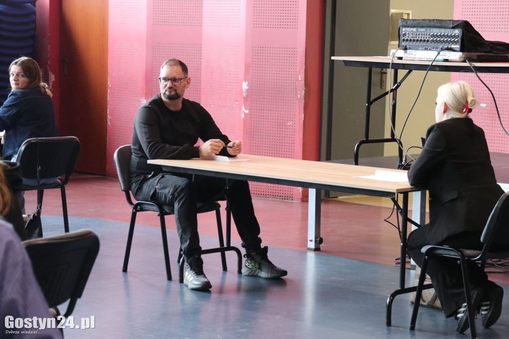 V Gostyńskie Dyktando w GOK Hutnik