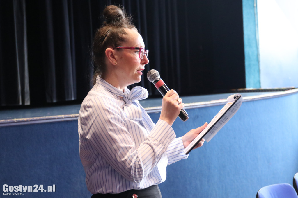 V Gostyńskie Dyktando w GOK Hutnik