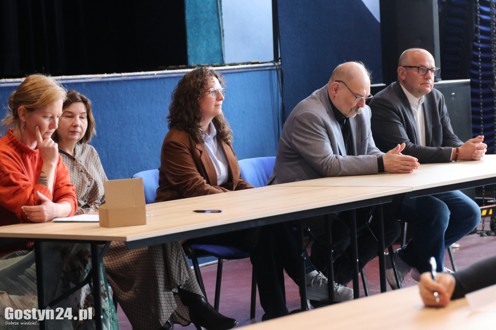 V Gostyńskie Dyktando w GOK Hutnik