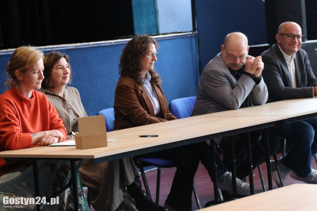 V Gostyńskie Dyktando w GOK Hutnik